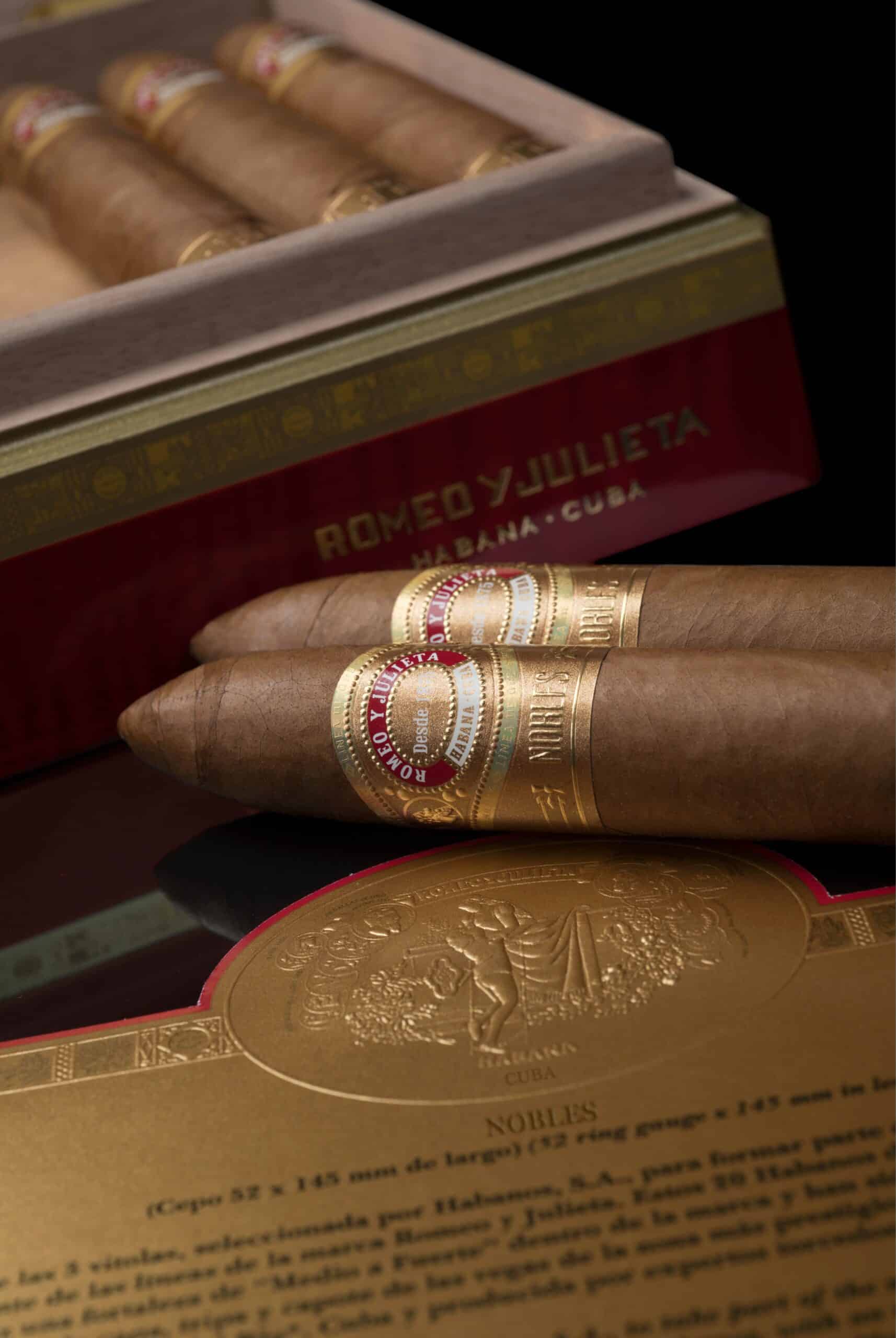 Romeo y Julieta Linea de Oro Nobles