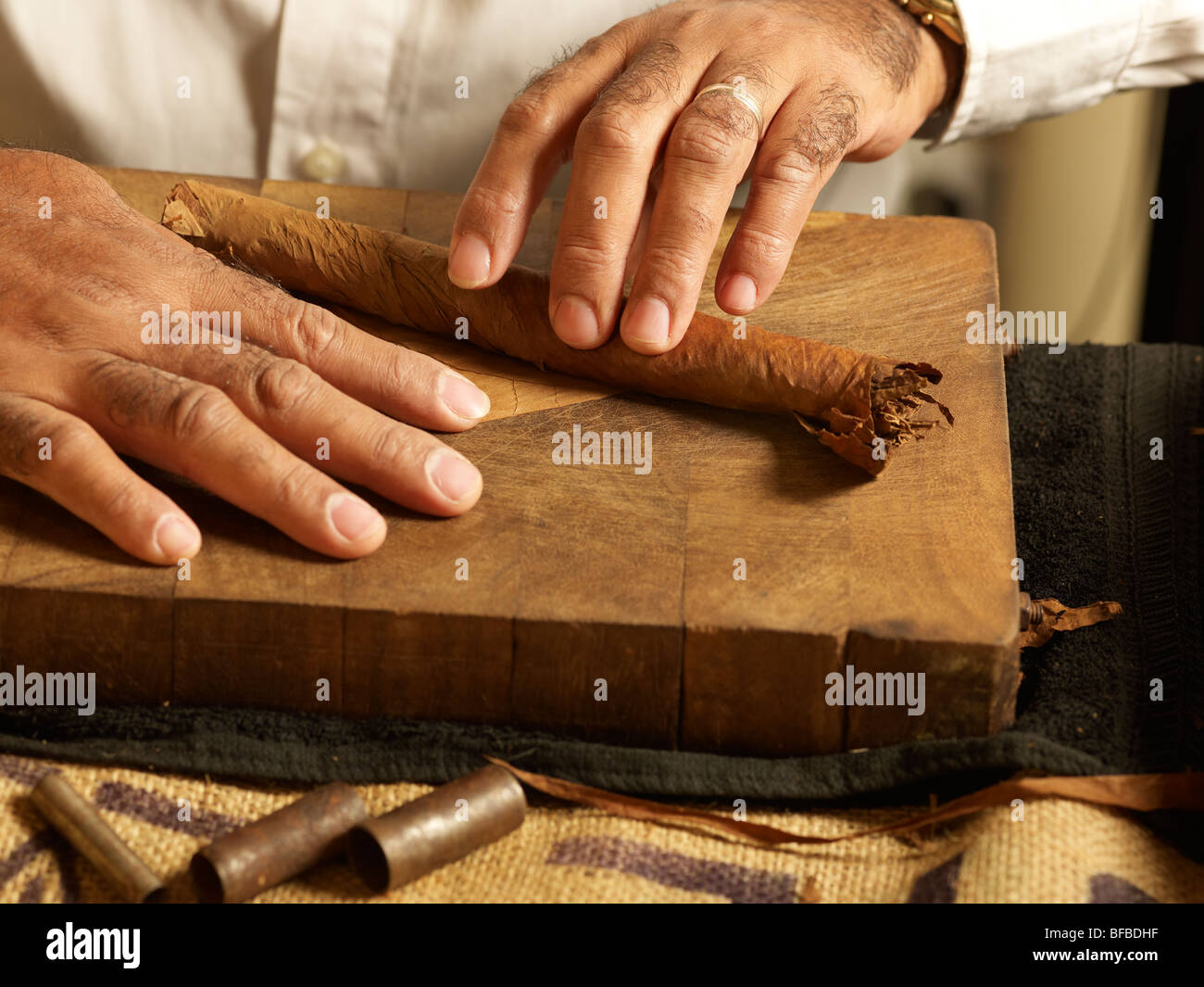 manufacturing process of a cuban cigar Stock Photo - Alamy