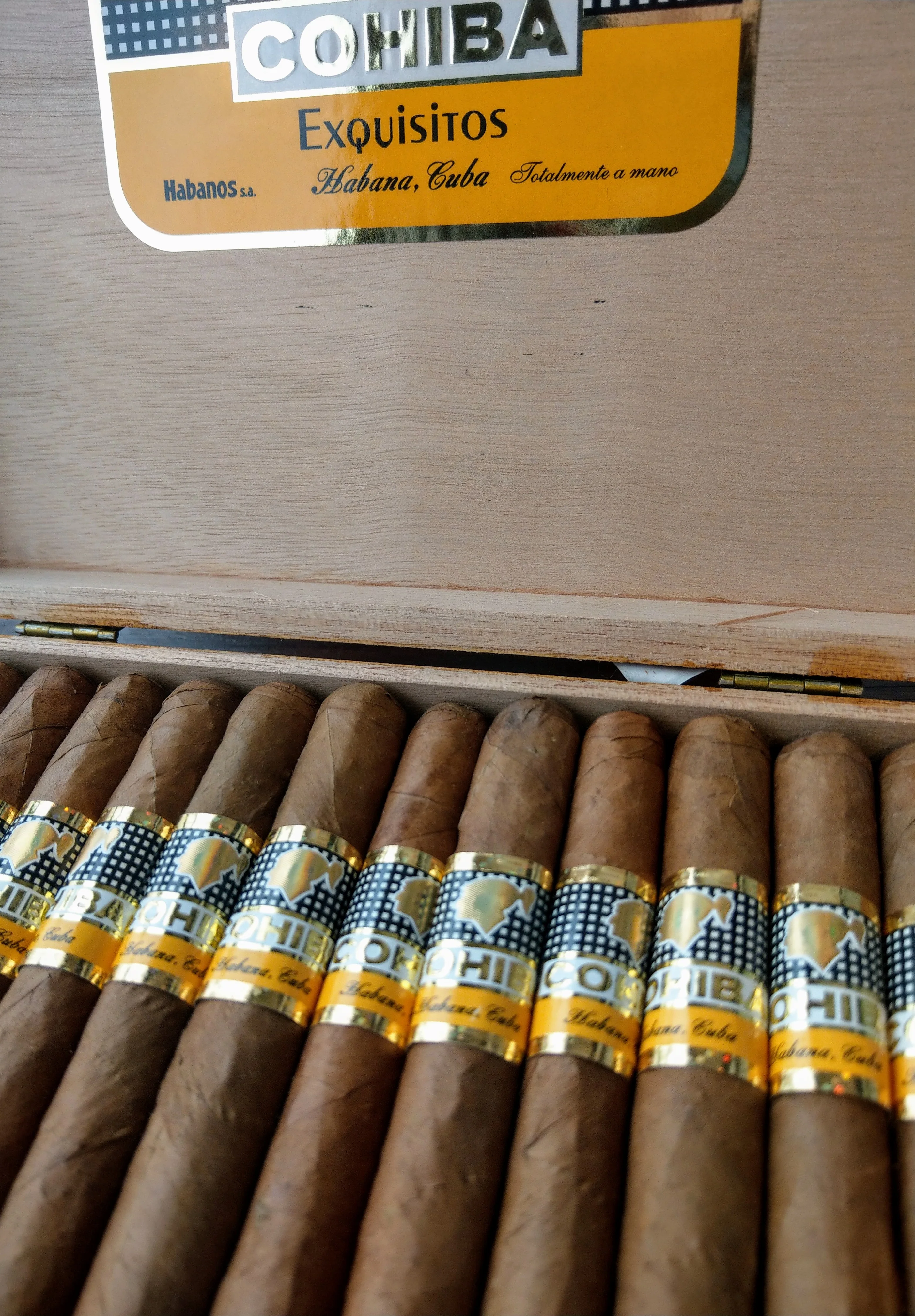 Cohiba Exquisitos Cigar - Cuban Cigars For Sale - EGM Cigars