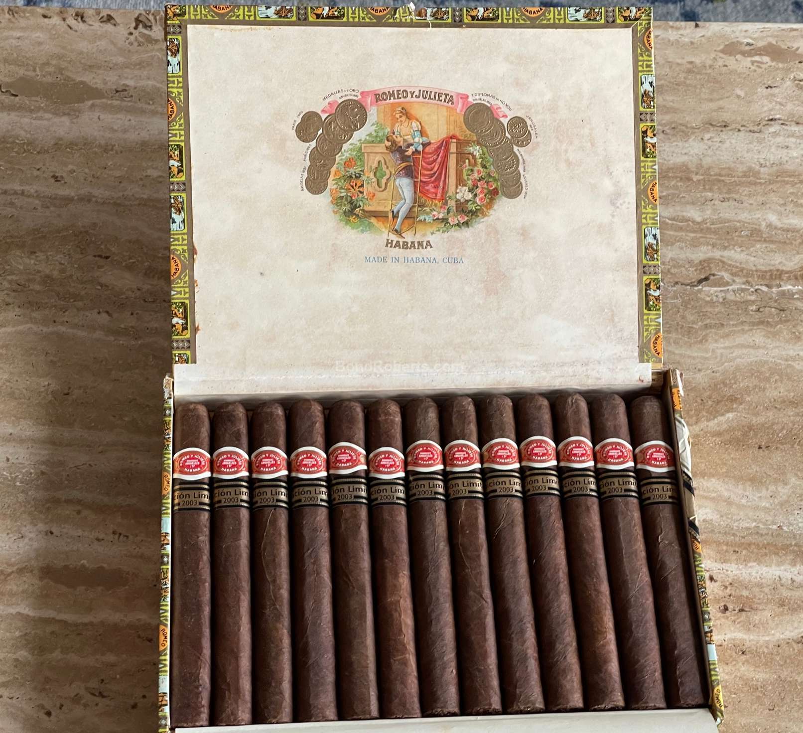 Romeo y Julieta Edición Limitada 2003 Hermoso No.1 罗密欧与朱丽叶 2003 年度限量优美 1 号