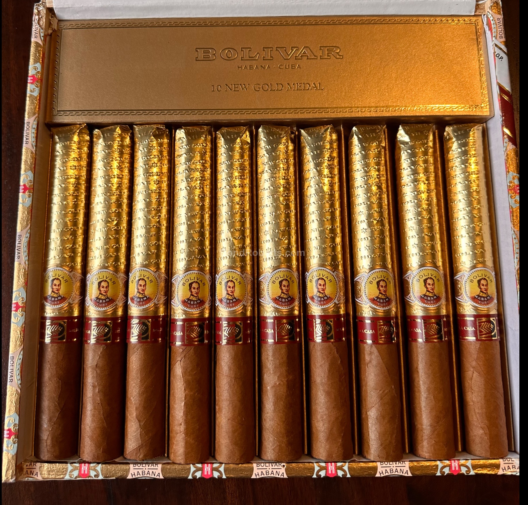 Bolívar New Gold Medal LCDH Exclusivo 2023 Dress box of 10 cigars in ...