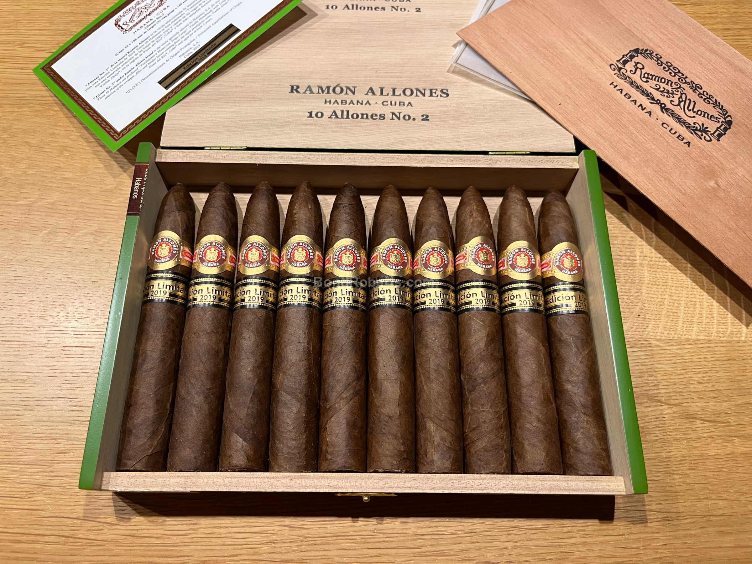 Ramón Allones Allones No. 2 Edición Limitada 2020 Luxury box of 10 ...