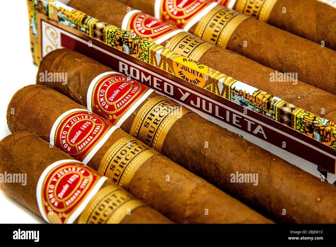 Cigars: Cuban Cigars. Romeo y Julieta and Hoyo de Monterrey. Hand ...