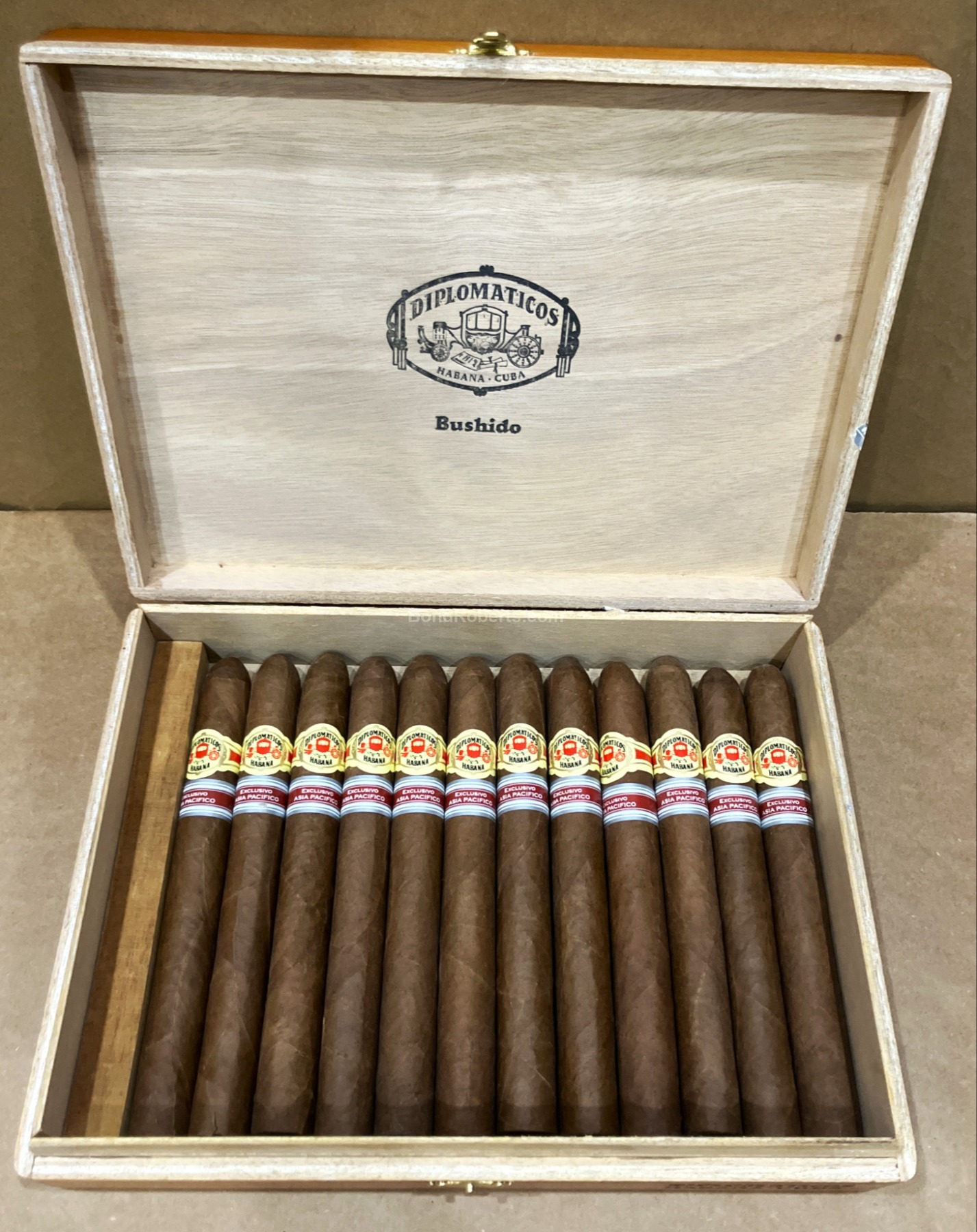 Diplomáticos Bushido Edición Regional Asia Pacifico 2015 Numbered ...