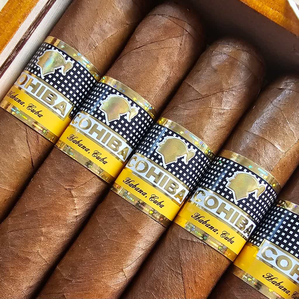 Cohiba Siglo VI Cigar - 1 Single Cigar - Fareham Wine Cellar