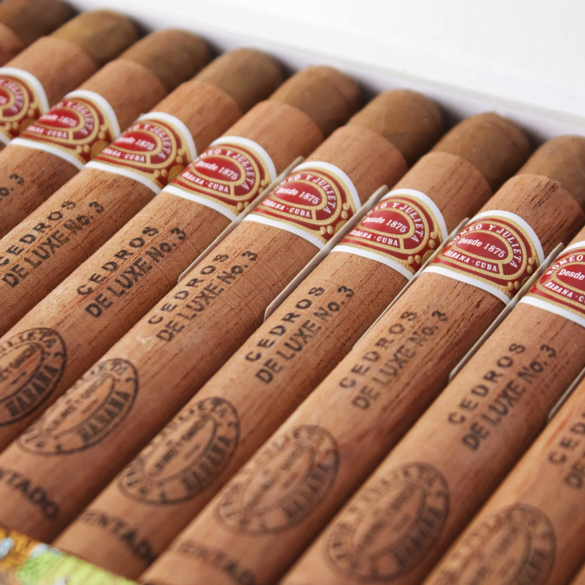 Romeo y Julieta 罗密欧与朱丽叶 豪华雪松3号 雪茄资料