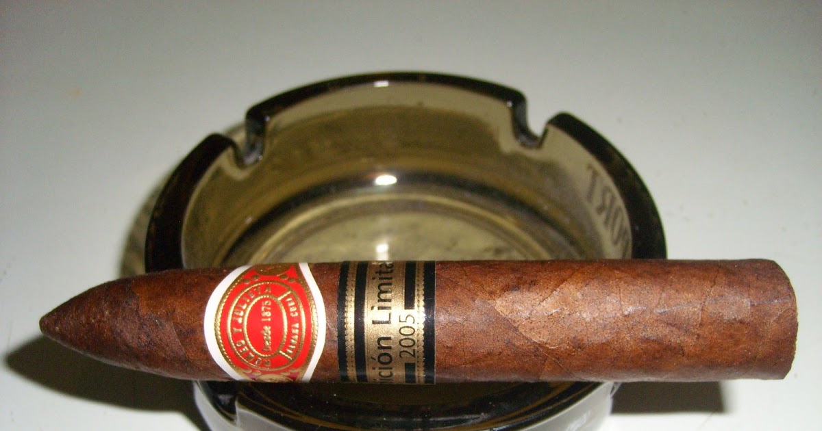 Romeo y Julieta Petit Pirámide 罗密欧与朱丽叶 小金字塔（在售）