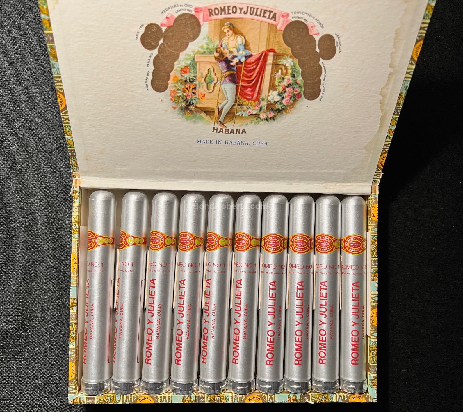 Romeo y Julieta Plateados de Romeo (1) 罗密欧与朱丽叶 银罗密欧1号（不在售）