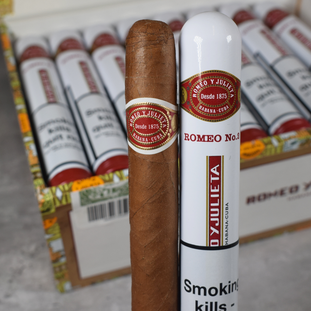 Romeo y Julieta No. 2 Tubed Cigar - 1 Single