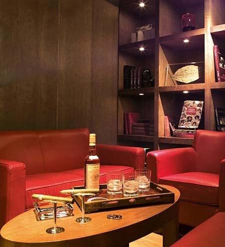 东方亮雪茄吧（东方君悦大酒店） 雪茄吧