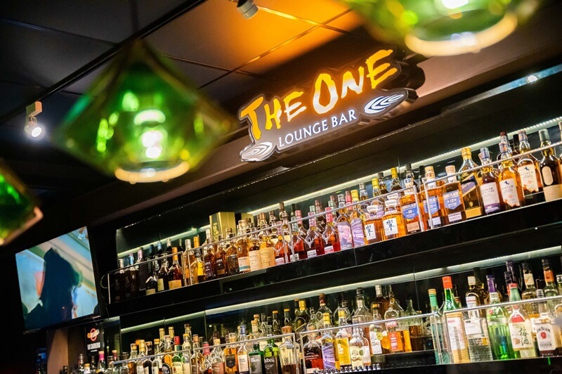 The ONE Lounge Bar 雪茄吧