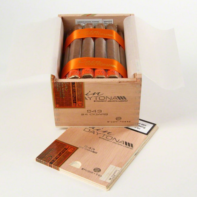 凯恩 代托纳 4 号 小高朗拿 Cain Daytona No.4 Petit Corona