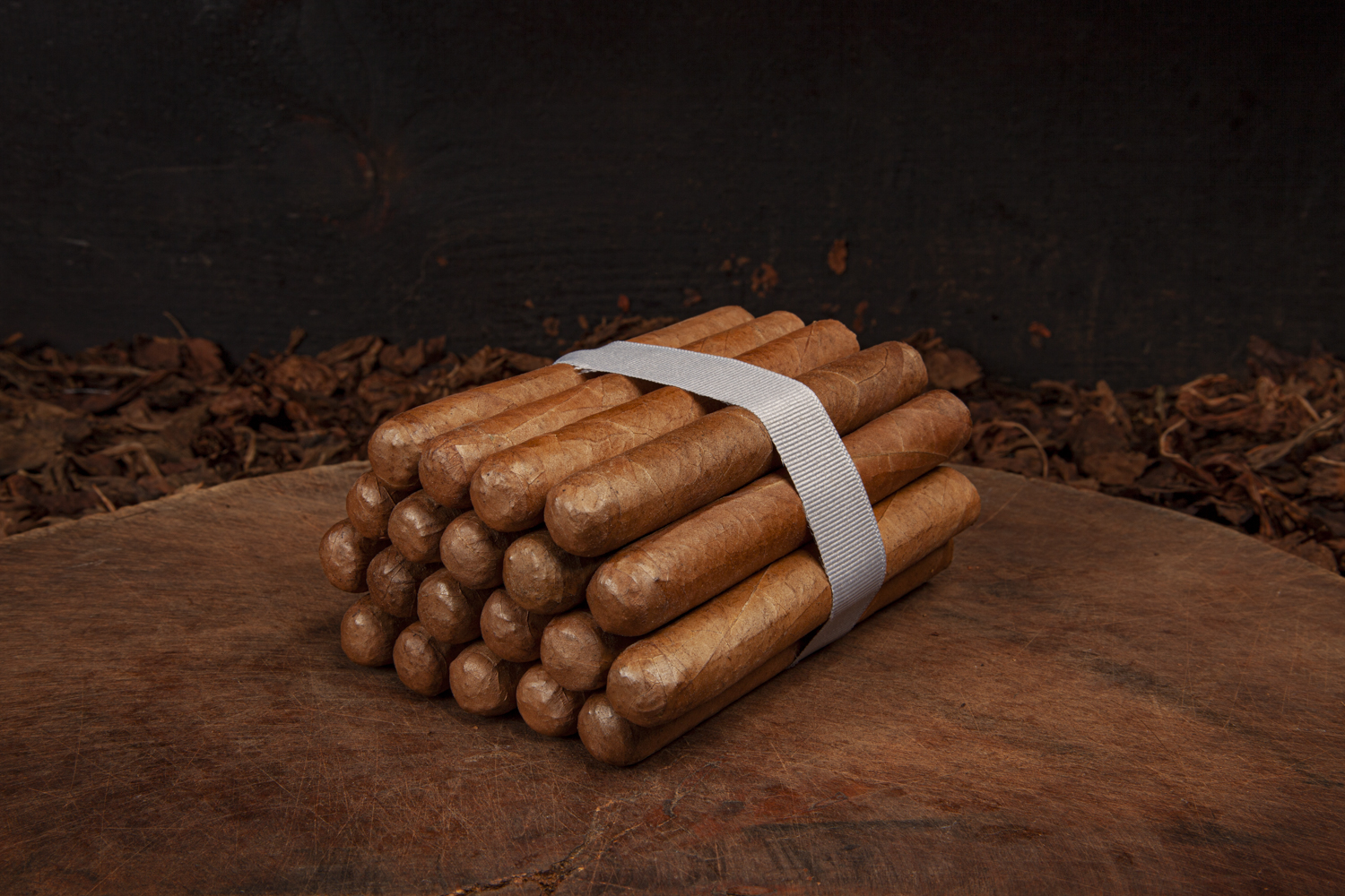 Grey Label Cortez Cabinet - Corona 46x5 - 20 Count - Cortez Cigars