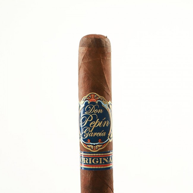 Don Pepin Garcia Blue Label Exquisitos im Cigarmaxx Shop kaufen.