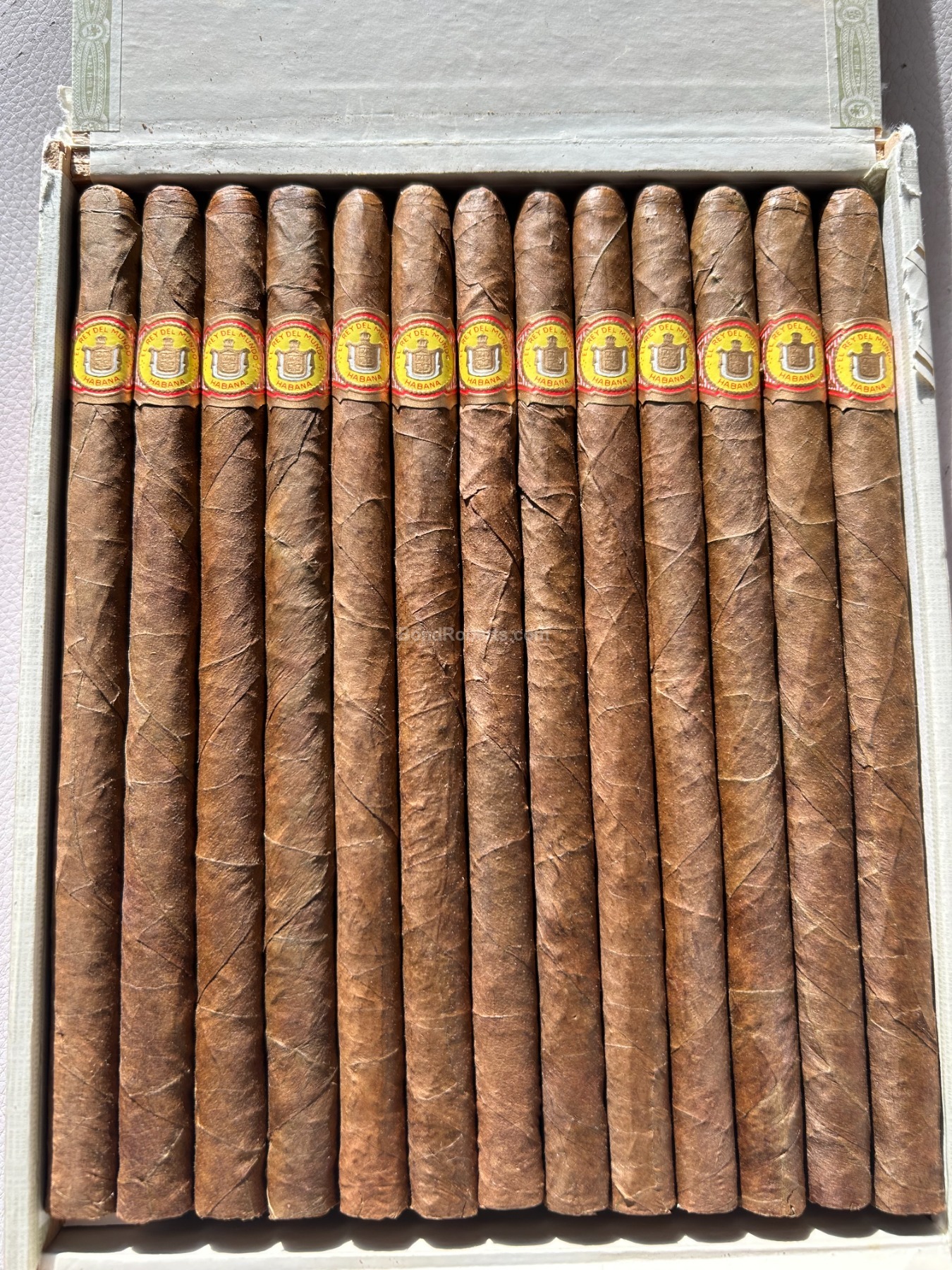 El Rey del Mundo Elegantes 1999 Dress Box of 25 cigars 30297