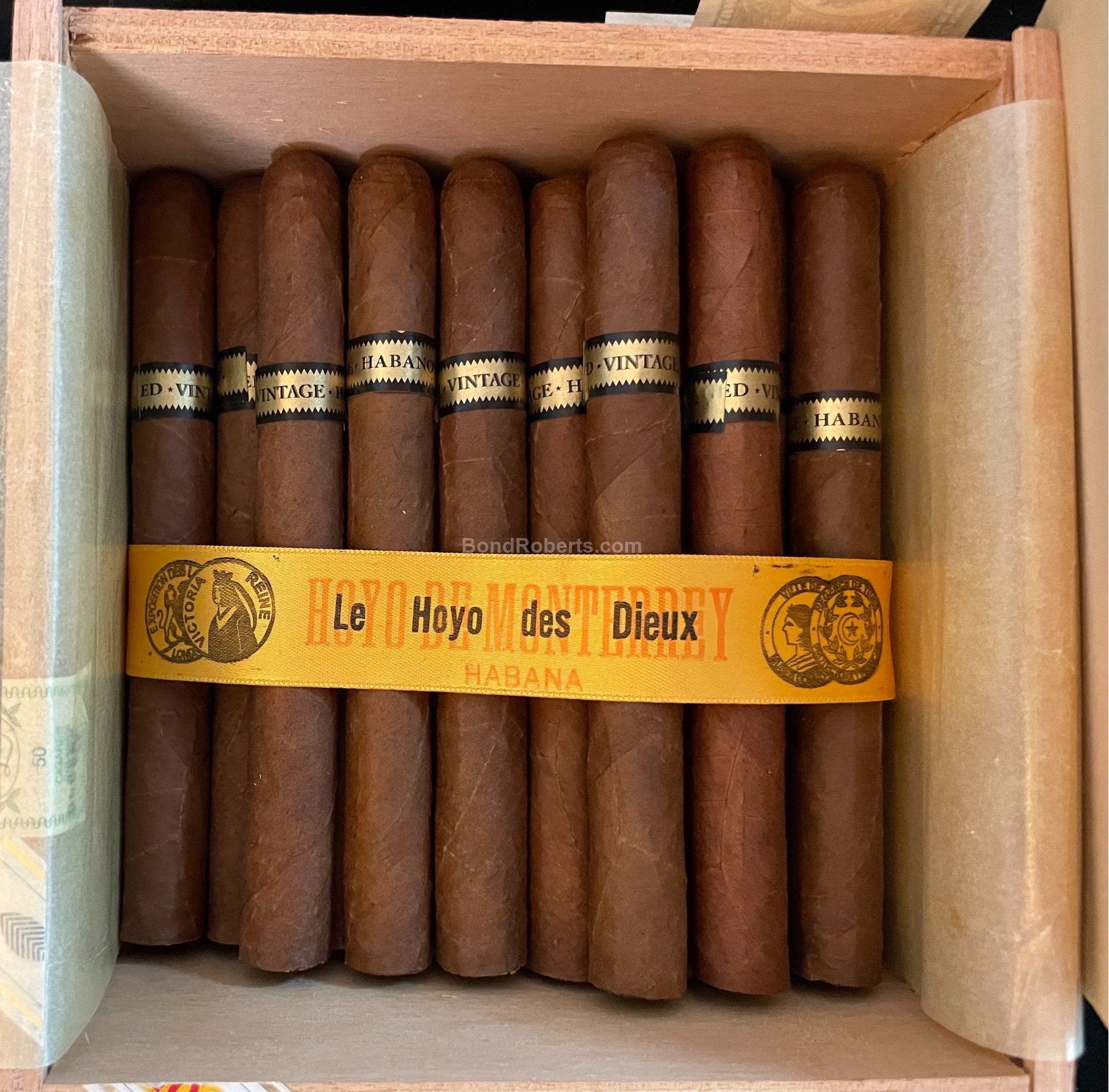 Hoyo de Monterrey Le Hoyo des Dieux 2003 Slide Lid Box of 50 cigars 5914