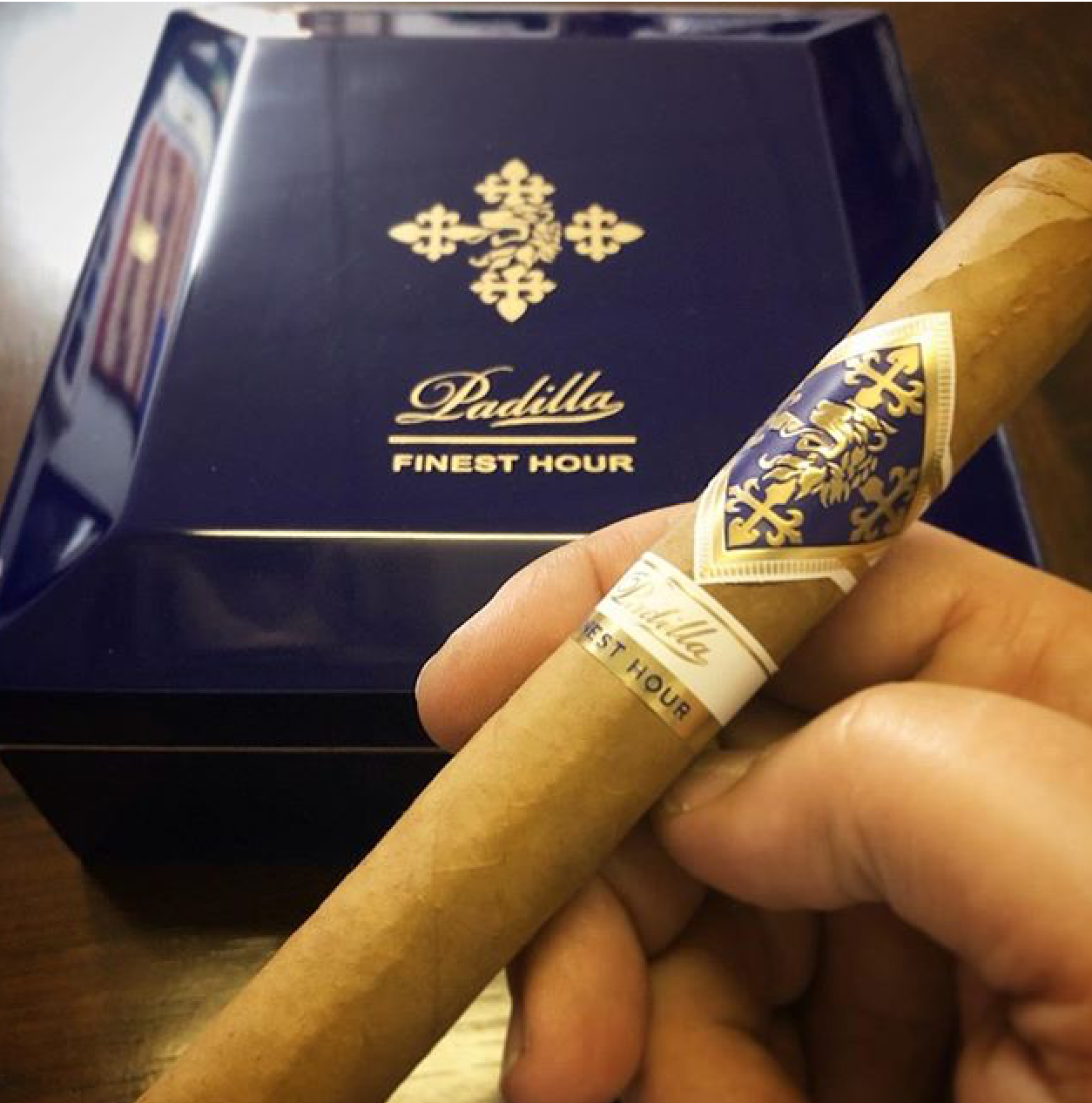 Padilla 帕迪利亚巅峰时刻罗伯图 雪茄资料